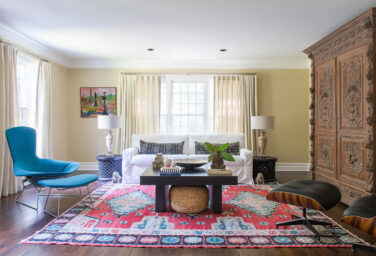 How to Select the Right Coffee Table for Your Space