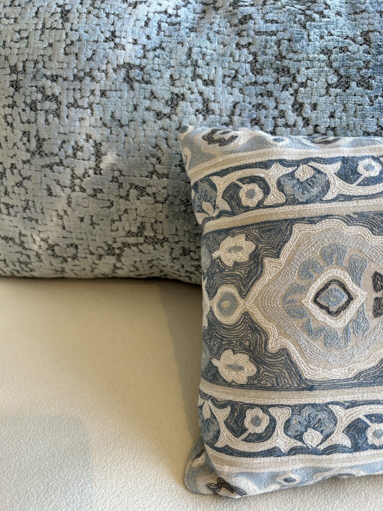 Debby Katz Interiors Mix Patterns4